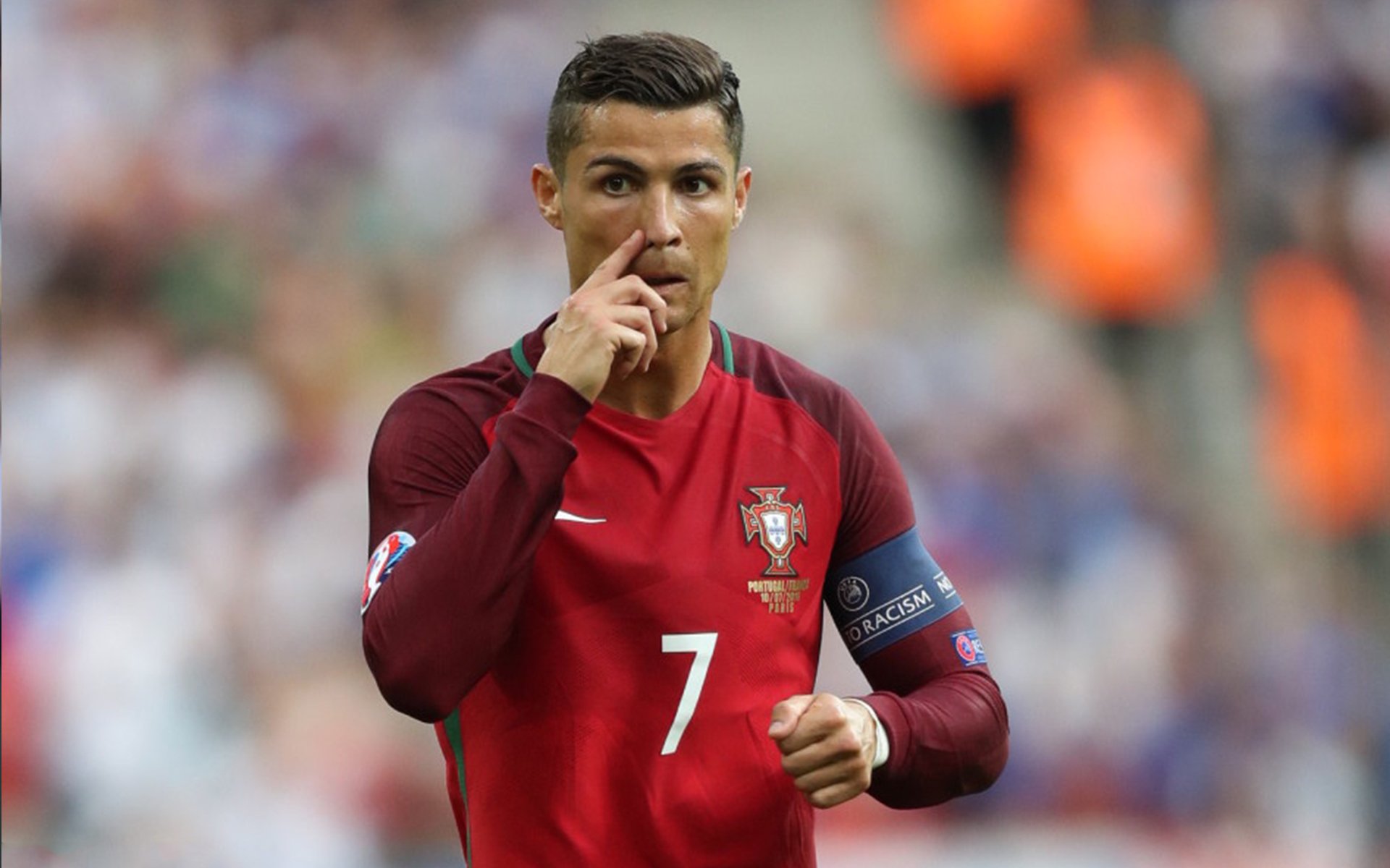 东决关键战焦点战，摩洛哥鏖战利物浦，一场跨越时空的绿茵对话