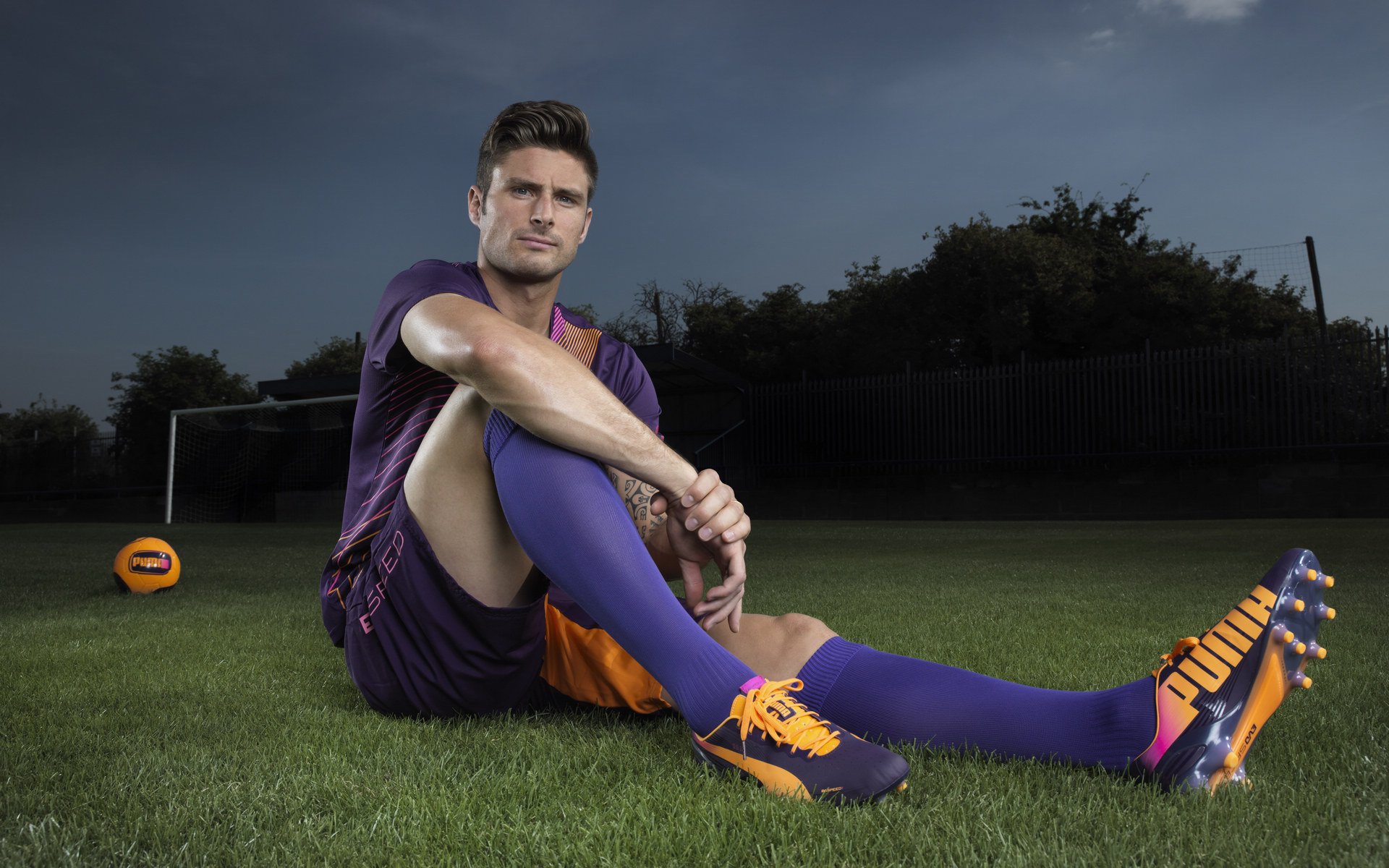 赛道上的双重火焰，勒克莱尔点燃激情，梅赛德斯完胜索伯